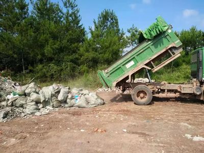 章贡区城管系统2019年8月6日创卫重点工作动态 强化建筑垃圾处置管理，筑牢城市卫生防线